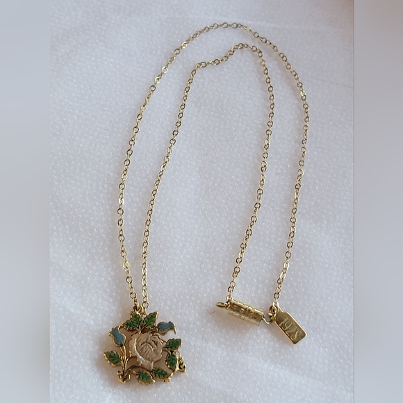 Vintage 1928 Gold Enamel Floral Pendant Necklace - Picture 9 of 11